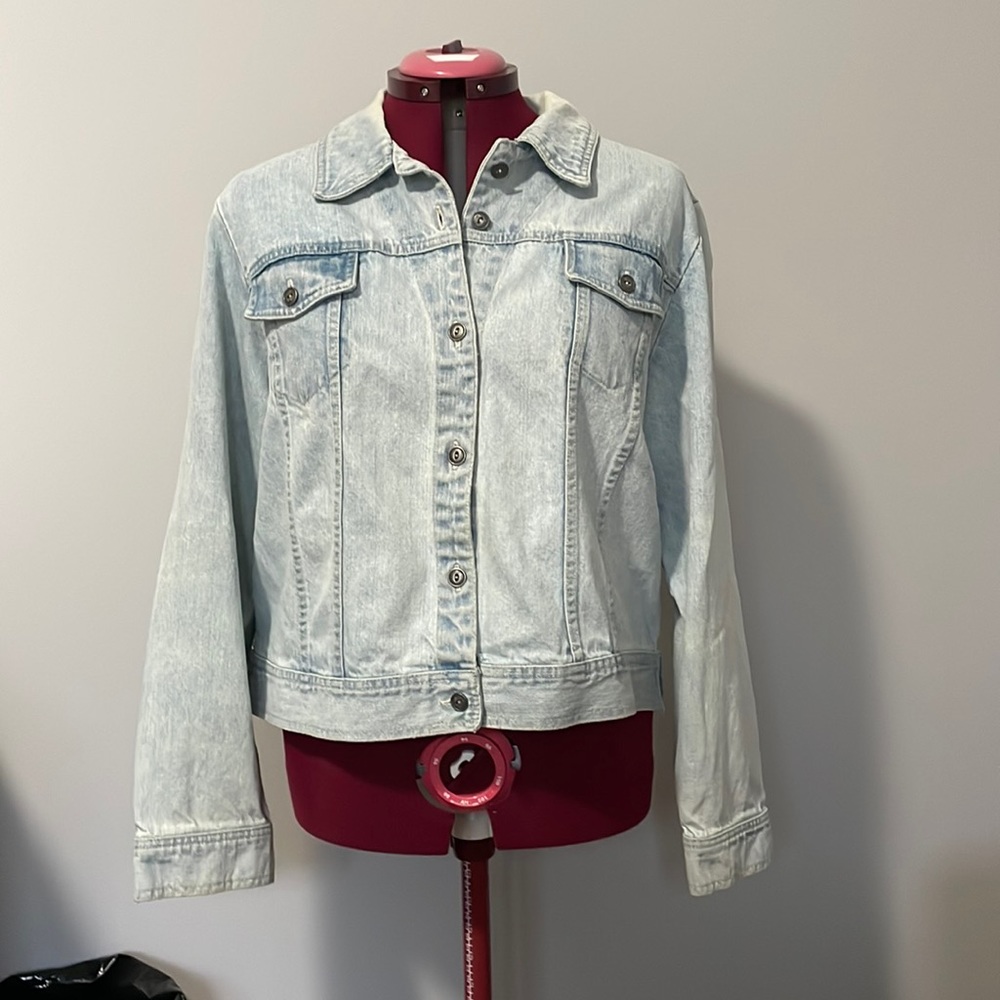 Vintage light wash denim jacket